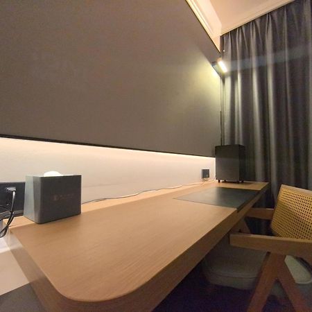 Luyue Hotel Movie Hotel Huaqiangbei Convention And Exhibition Center Branch Thẩm Quyến Ngoại thất bức ảnh