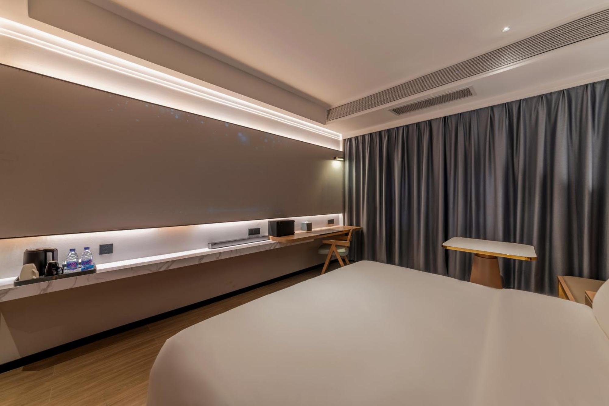 Luyue Hotel Movie Hotel Huaqiangbei Convention And Exhibition Center Branch Thẩm Quyến Ngoại thất bức ảnh