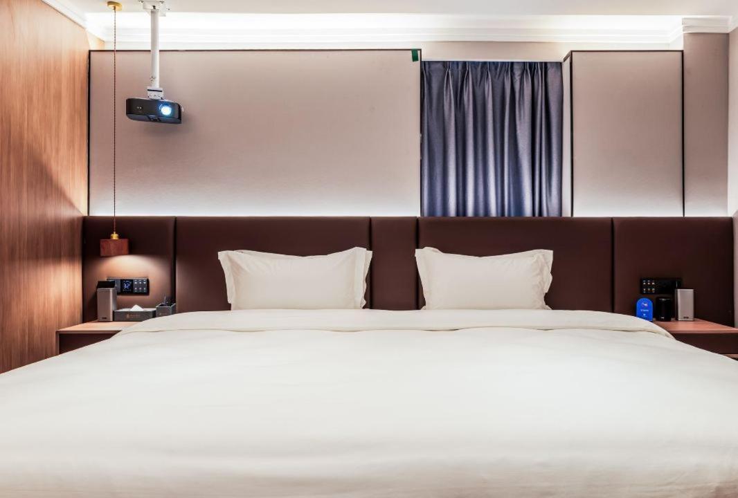 Luyue Hotel Movie Hotel Huaqiangbei Convention And Exhibition Center Branch Thẩm Quyến Ngoại thất bức ảnh
